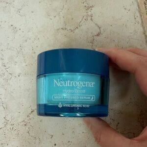 Neutrogena Hydro Boost Night Pressed Serum